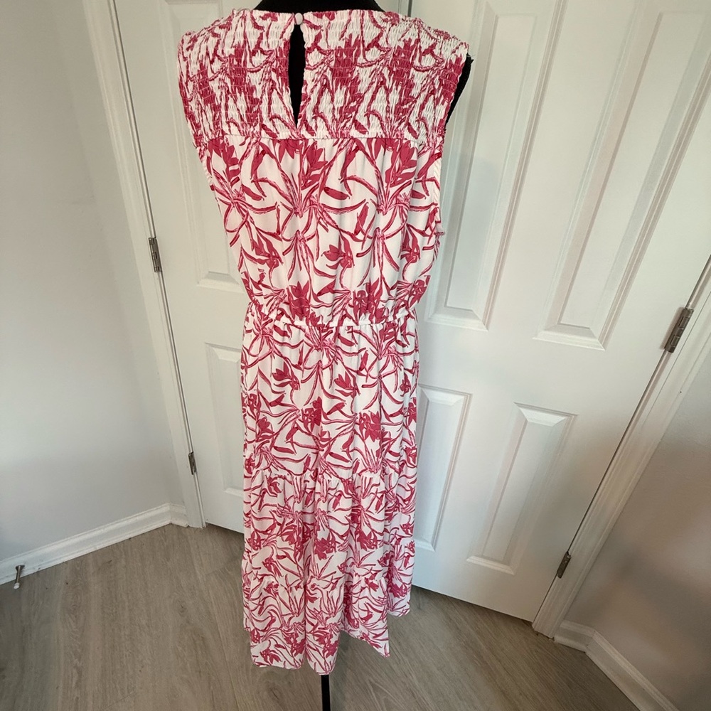 Hayden Pink White Floral Sleeveless smocked Midi Dress Large.  Brunch Resortwear - Picture 8 of 10
